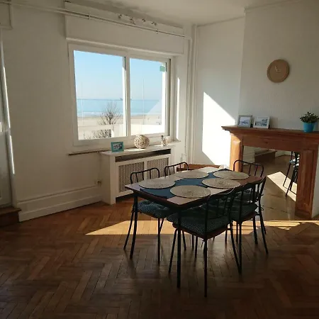 Le Bain De Apartment *