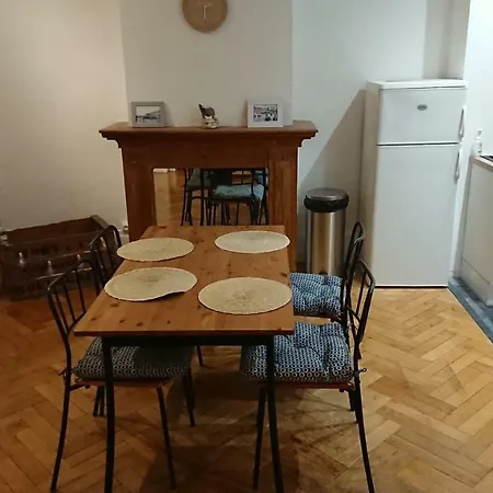 Le Bain De Apartment